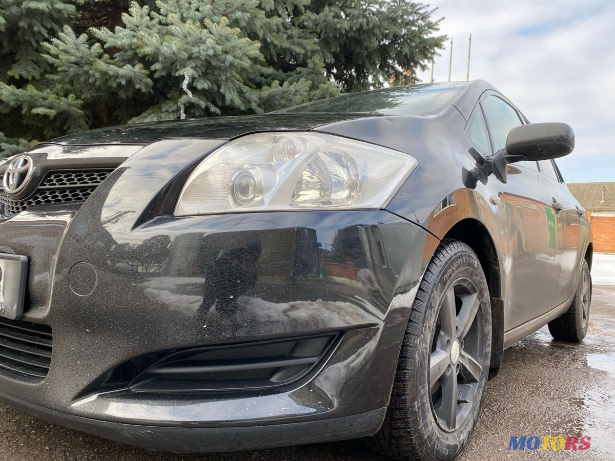 2008' Toyota Auris photo #5