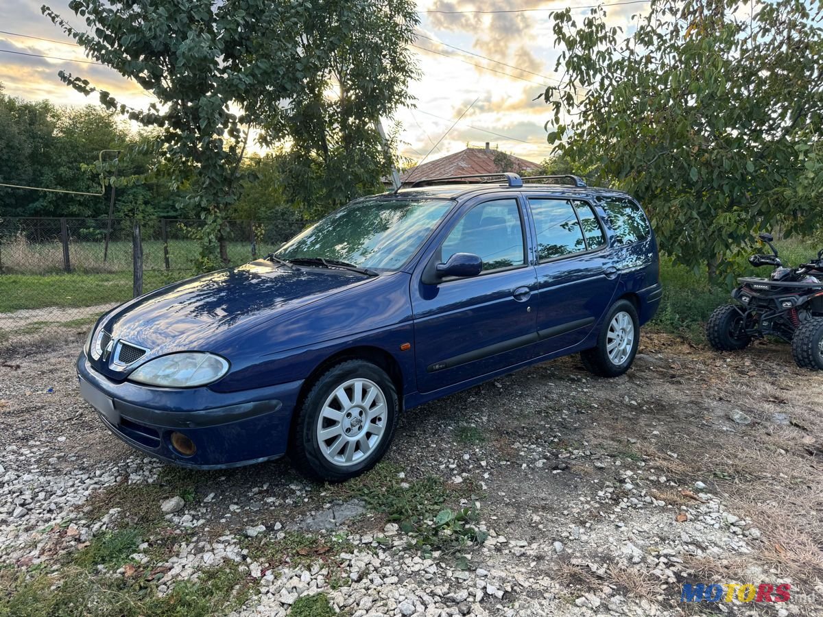 2001' Renault Megane photo #6