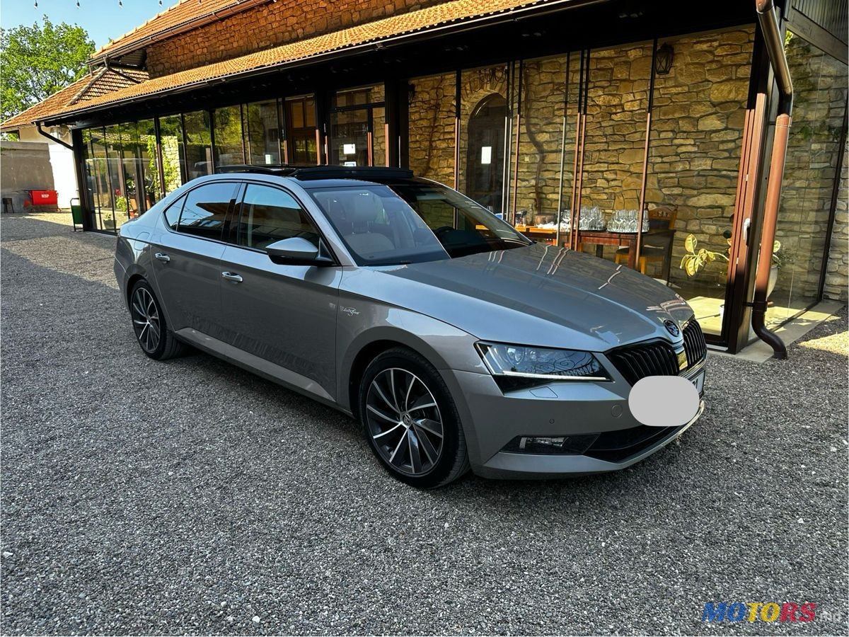 2016' Skoda Superb photo #2