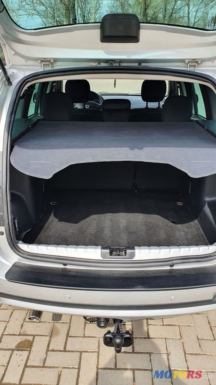 2011' Dacia Duster photo #5