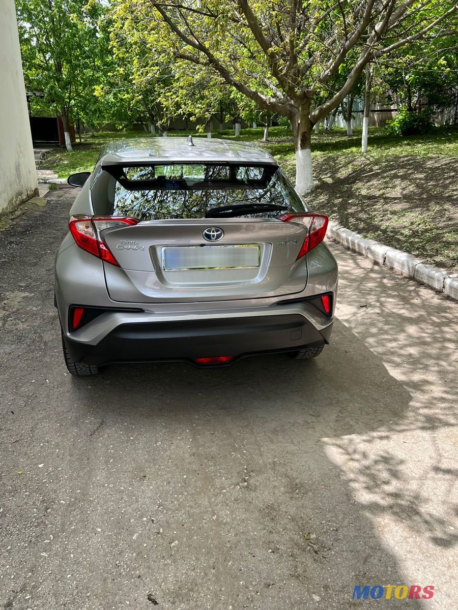 2018' Toyota C-HR photo #5