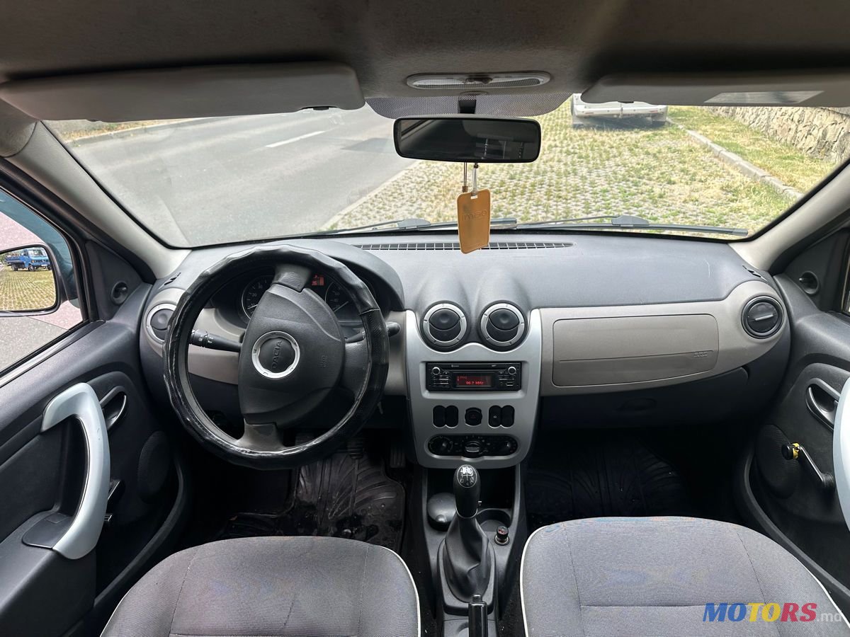 2012' Dacia Logan Mcv photo #2