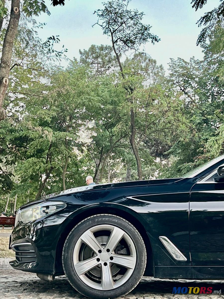 2018' BMW 5 Series photo #5