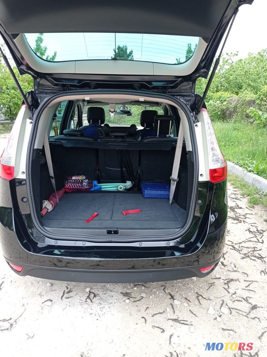 2016' Renault Grand Scenic photo #3