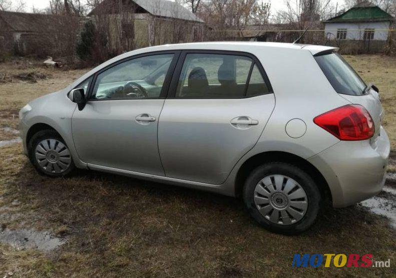 2008' Toyota Auris photo #1