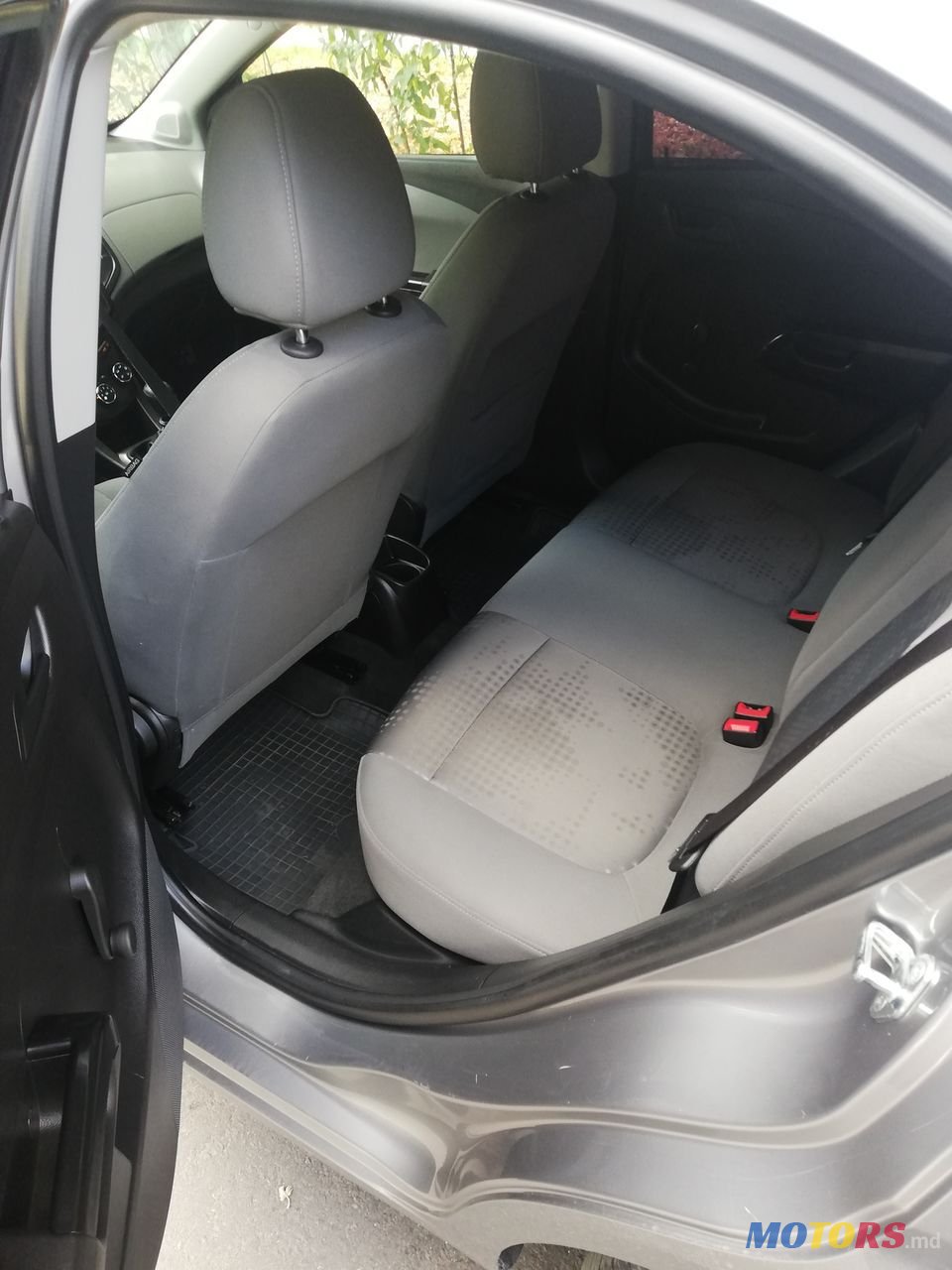 2012' Chevrolet Aveo photo #5