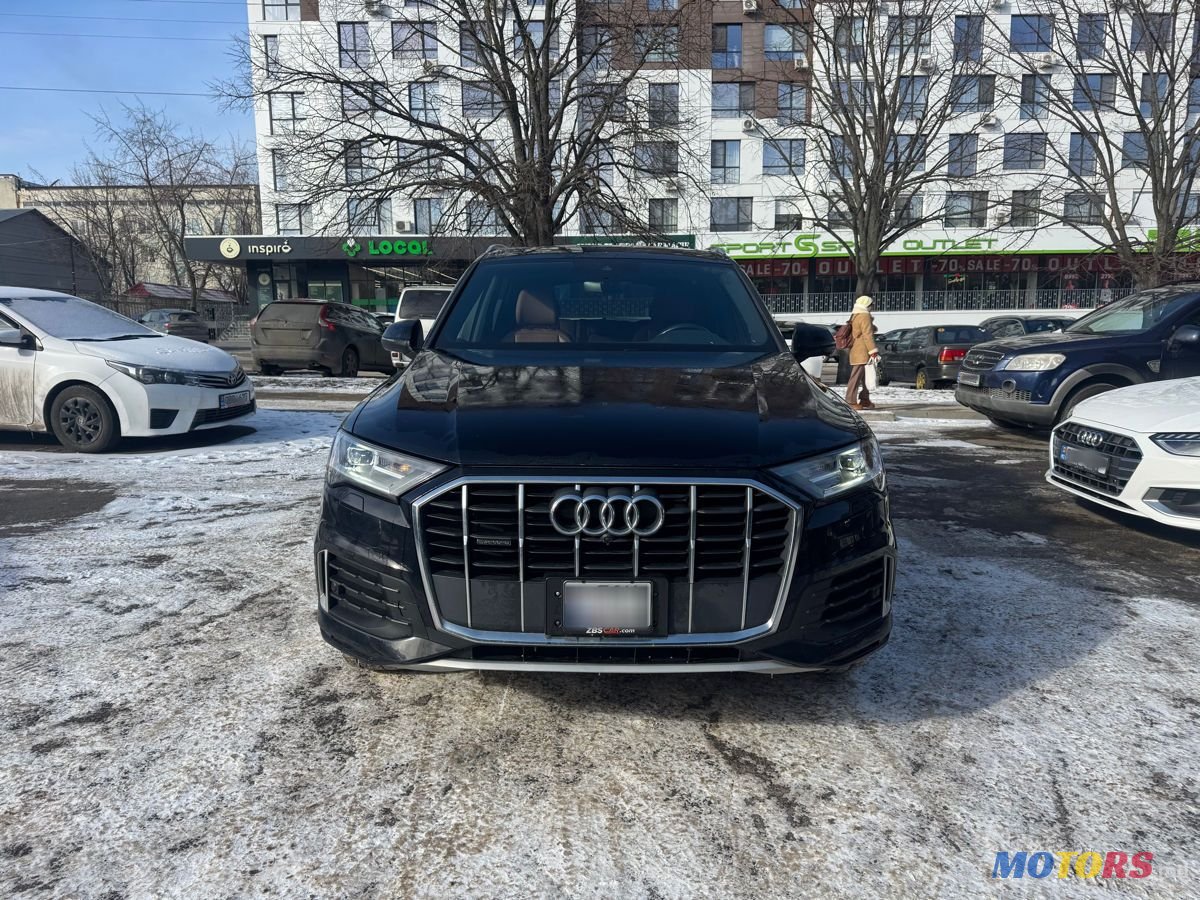 2021' Audi Q7 photo #4
