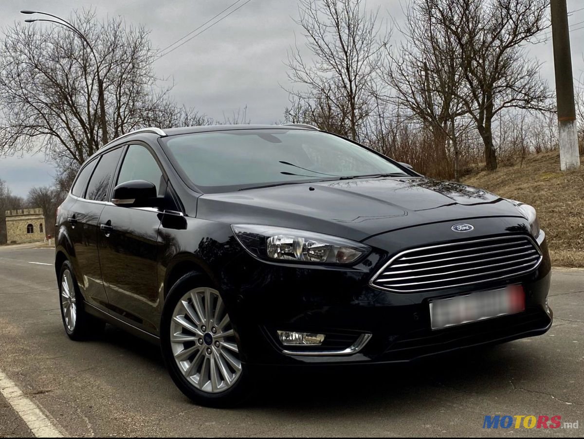 2016' Ford Focus photo #2