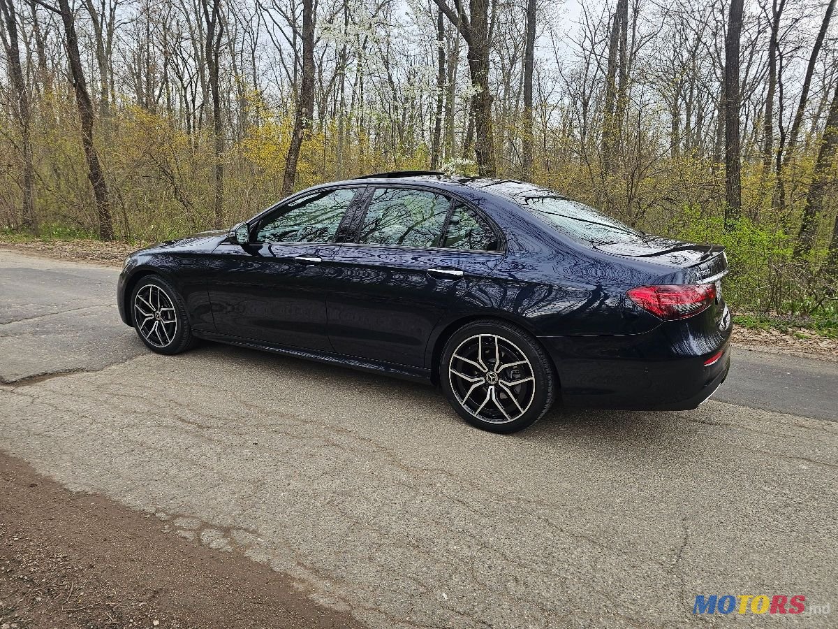 2022' Mercedes-Benz E-Class photo #6