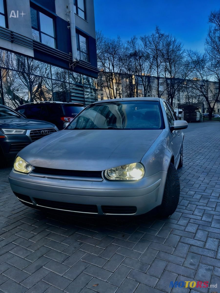 2001' Volkswagen Golf photo #1