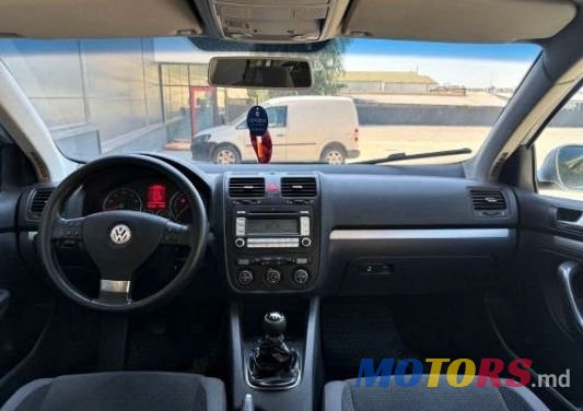 2008' Volkswagen Jetta photo #6