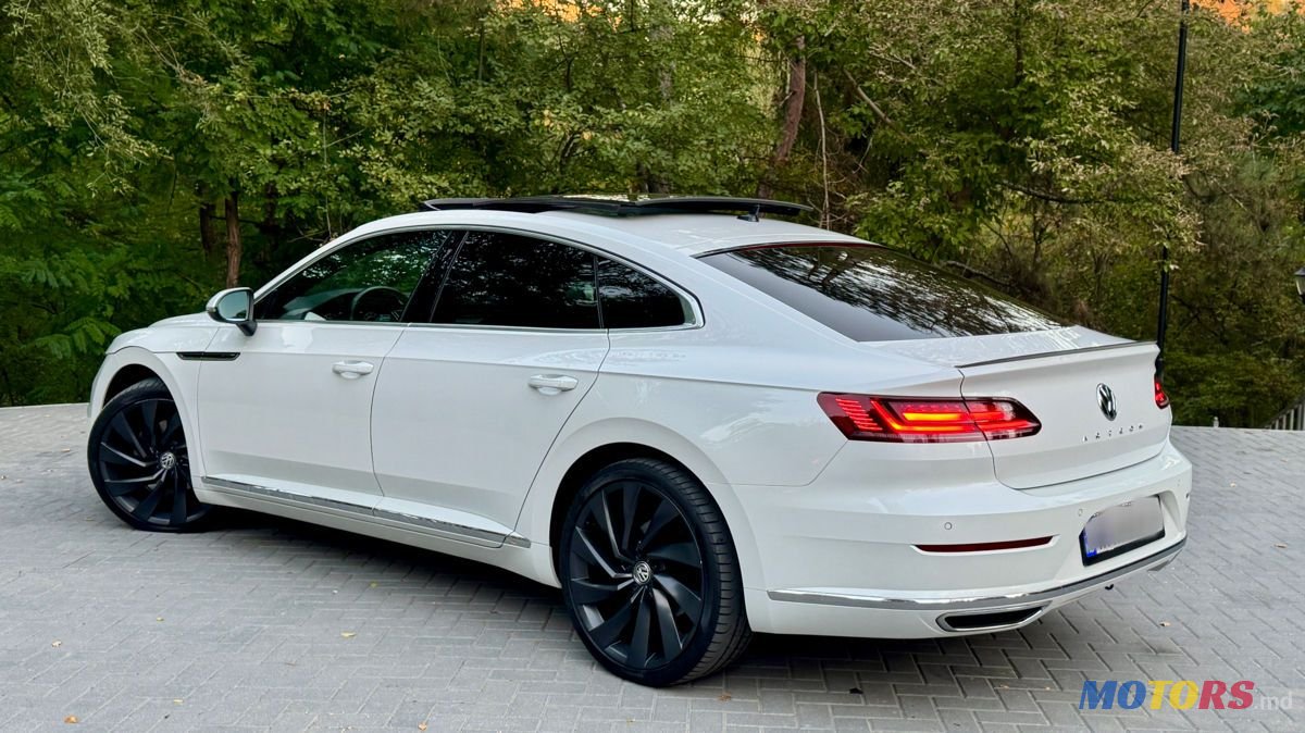 2019' Volkswagen Arteon photo #4