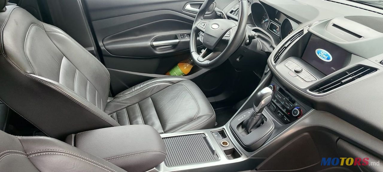 2016' Ford Kuga photo #5