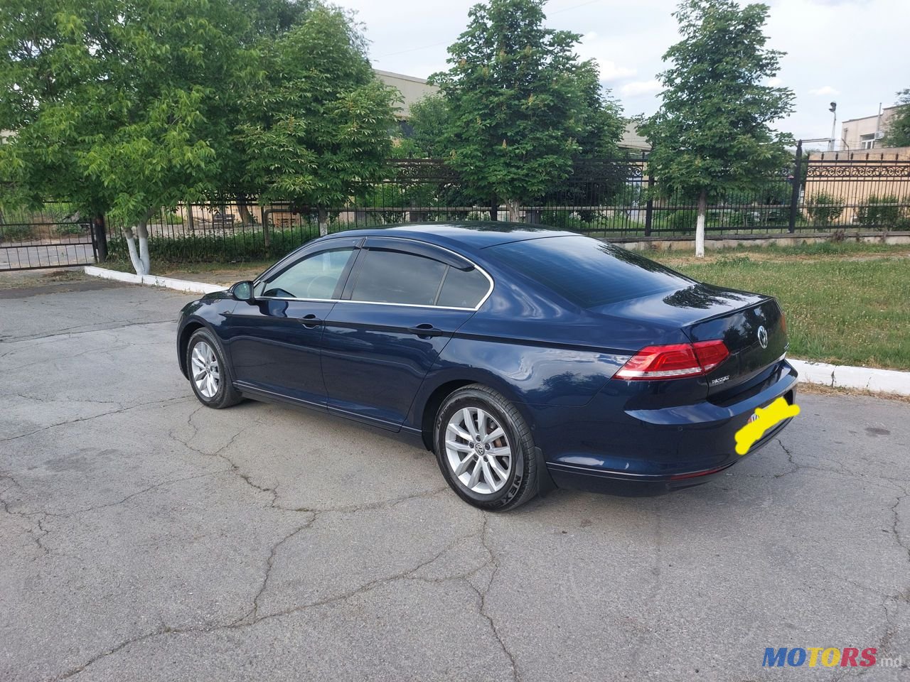 2015' Volkswagen Passat photo #4