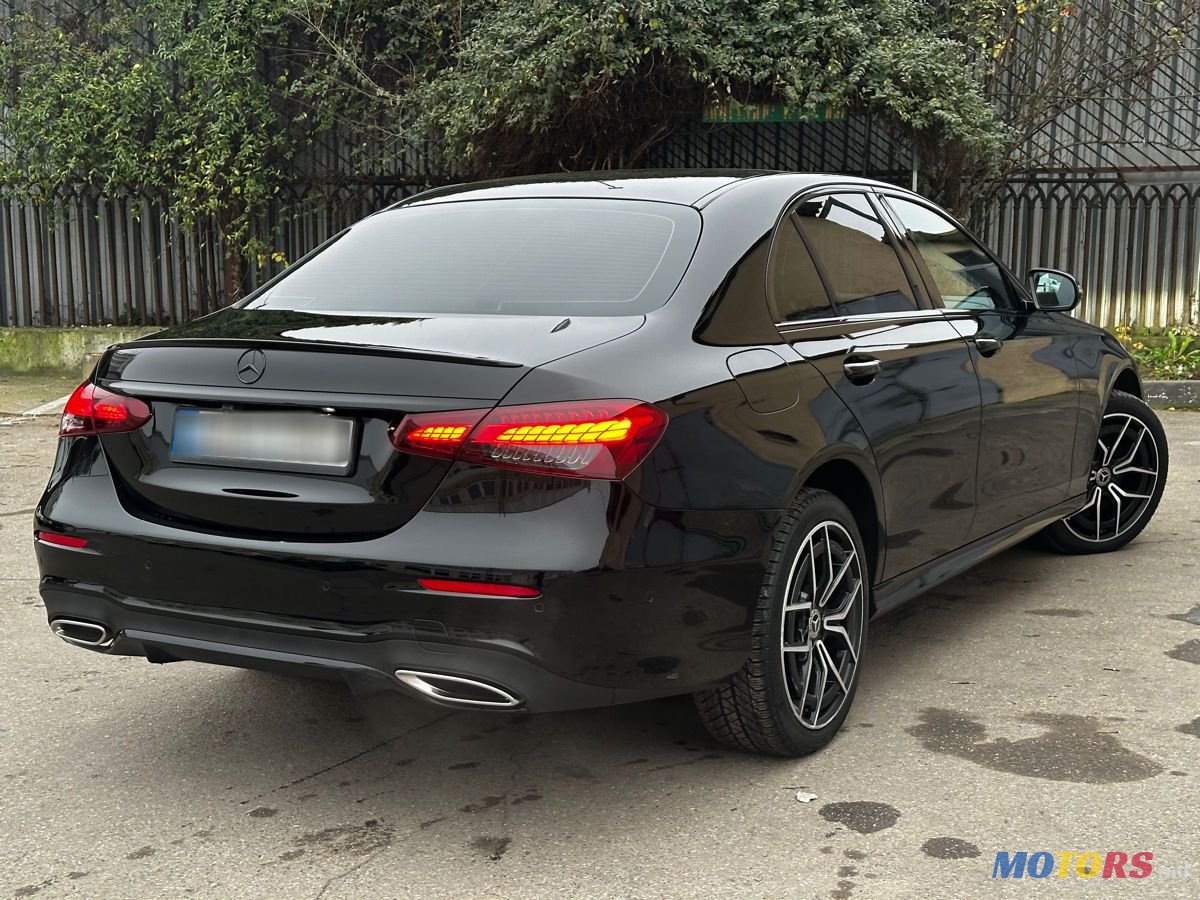 2020' Mercedes-Benz E-Class photo #2