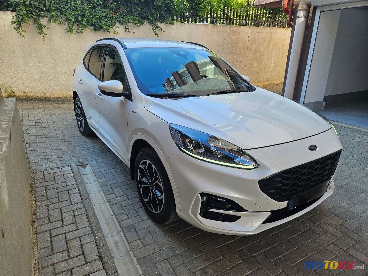 2022' Ford Kuga photo #3