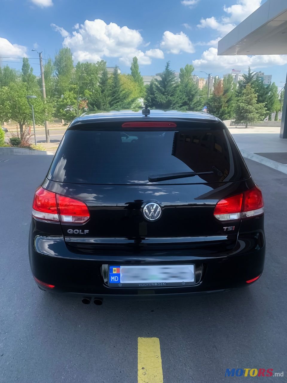 2009' Volkswagen Golf photo #5