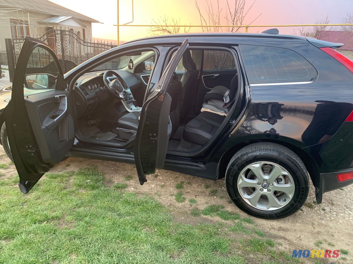 2011' Volvo XC60 photo #6