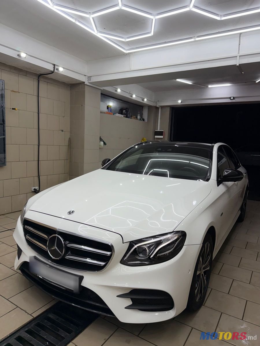 2019' Mercedes-Benz E-Class photo #1