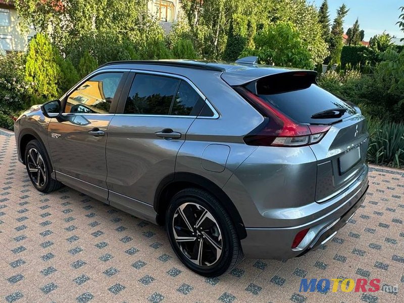 2021' Mitsubishi Eclipse Cross photo #3