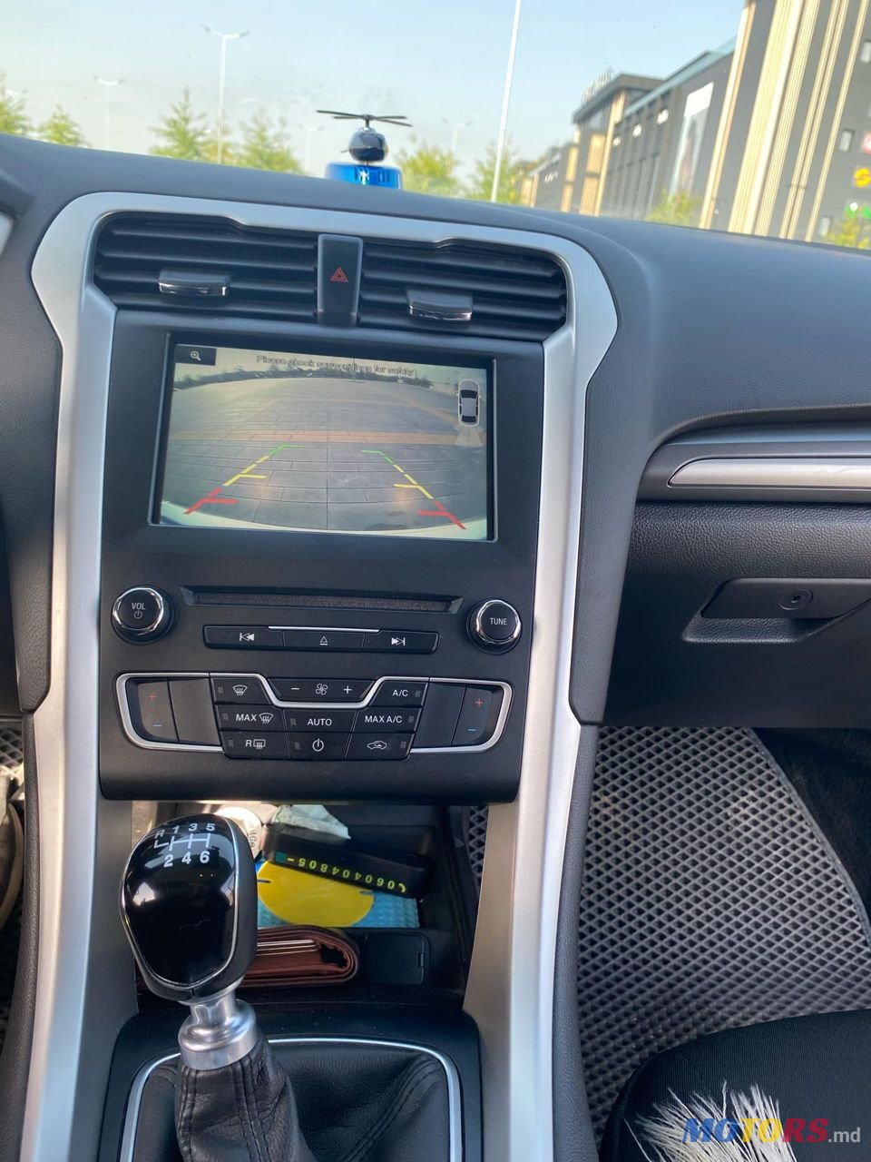 2015' Ford Mondeo photo #5