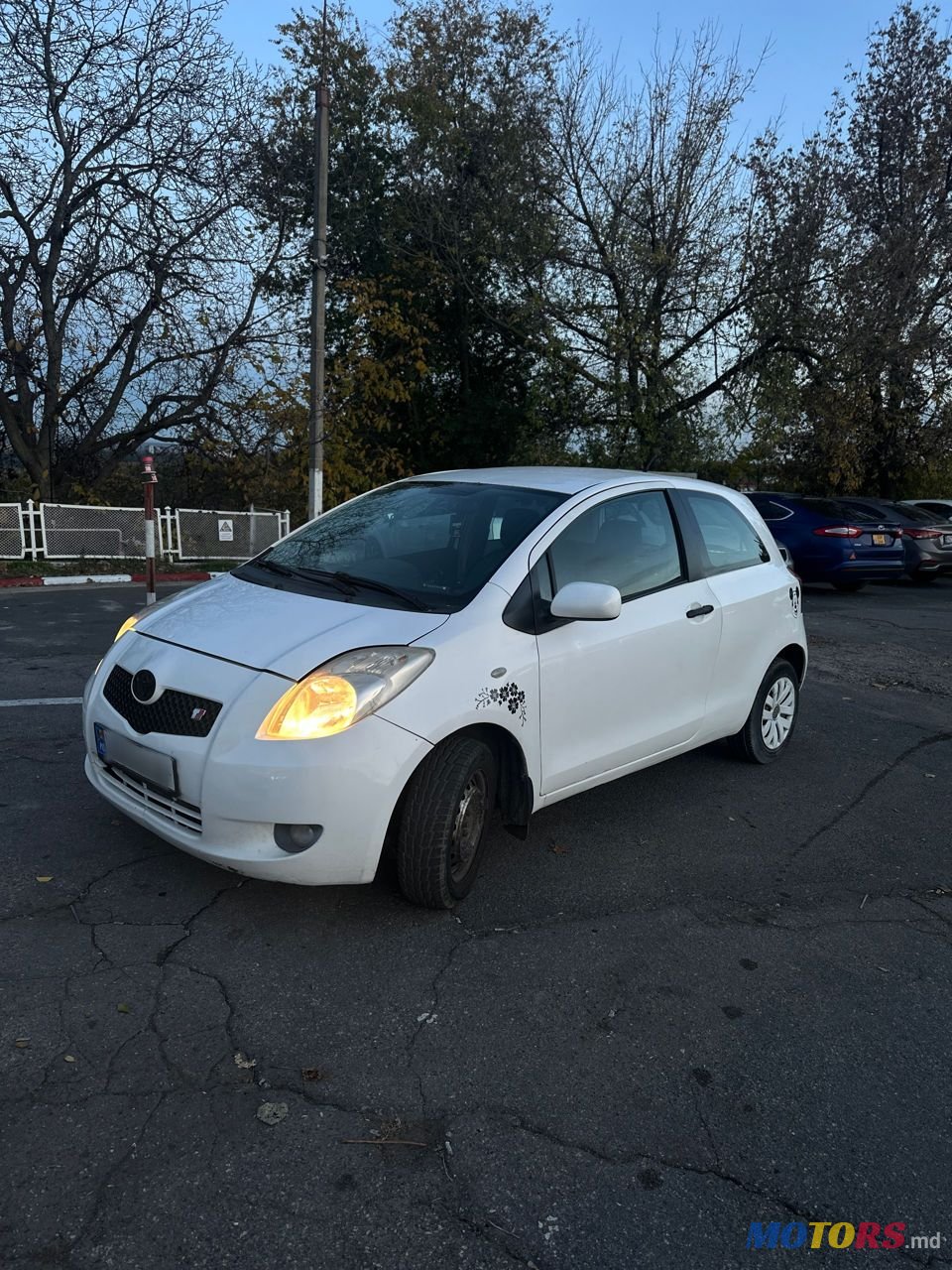 2008' Toyota Yaris photo #2