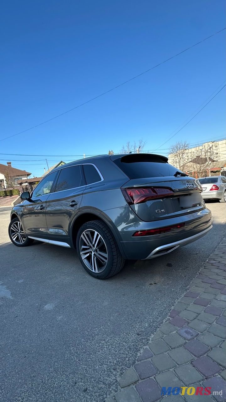 2019' Audi Q5 photo #2