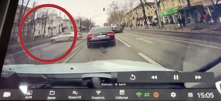 Poliţia din Moldova are un nou sistem cu camere pe maşinile de patrulare, care documentează automat încălcările şoferilor