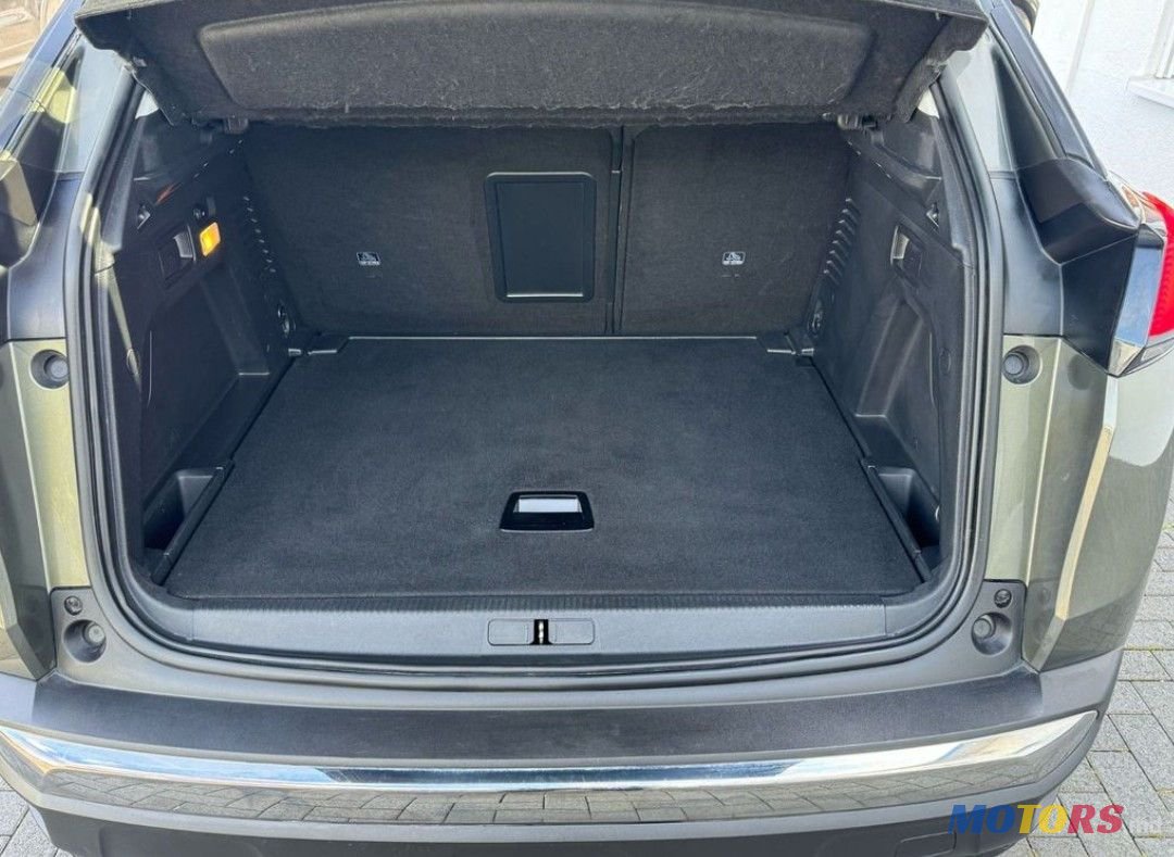 2019' Peugeot 3008 photo #5