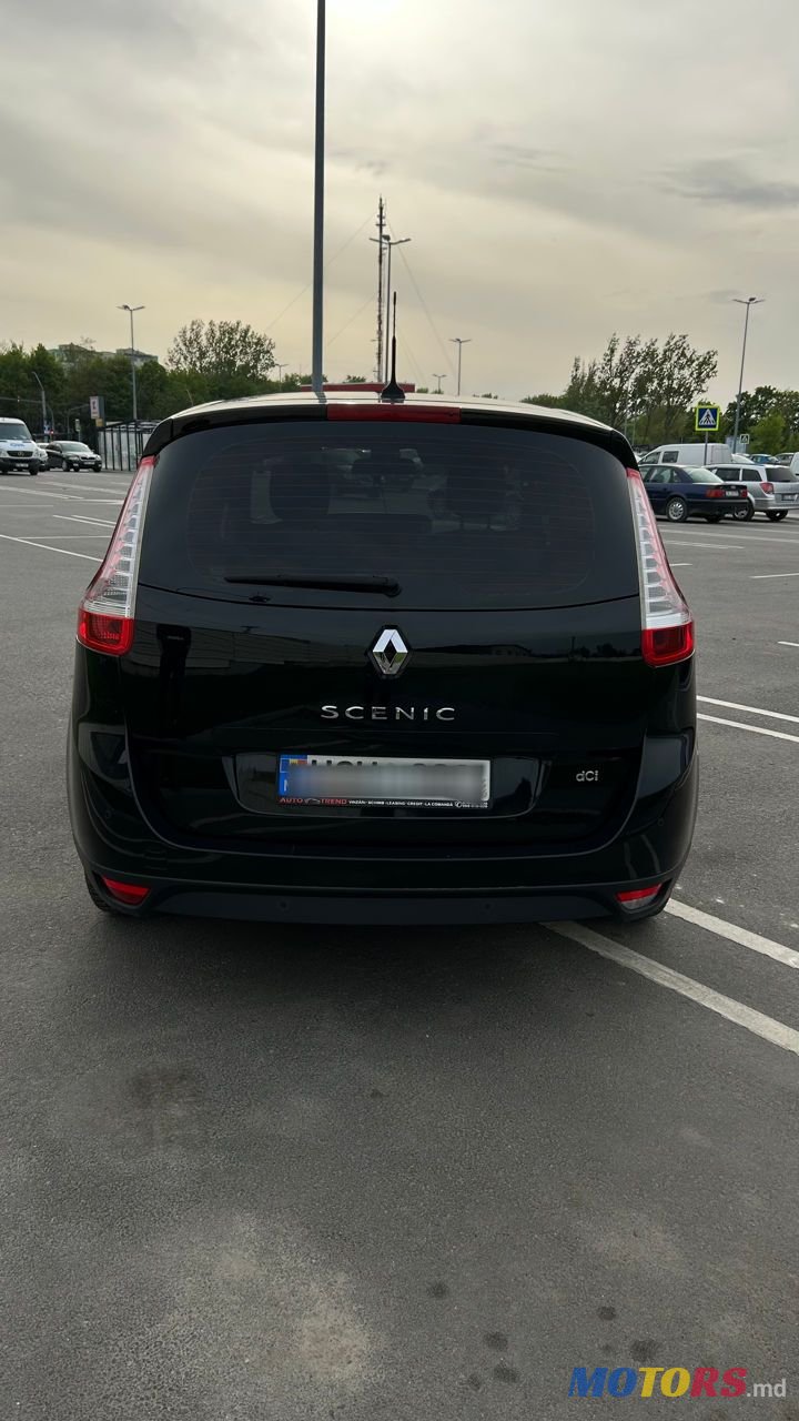 2013' Renault Grand Scenic photo #5