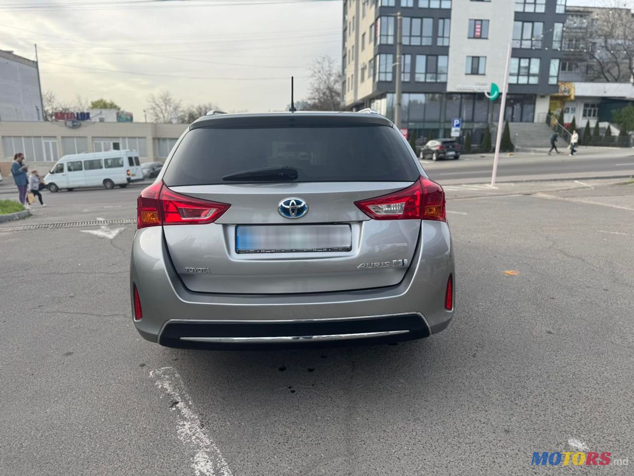 2014' Toyota Auris photo #4