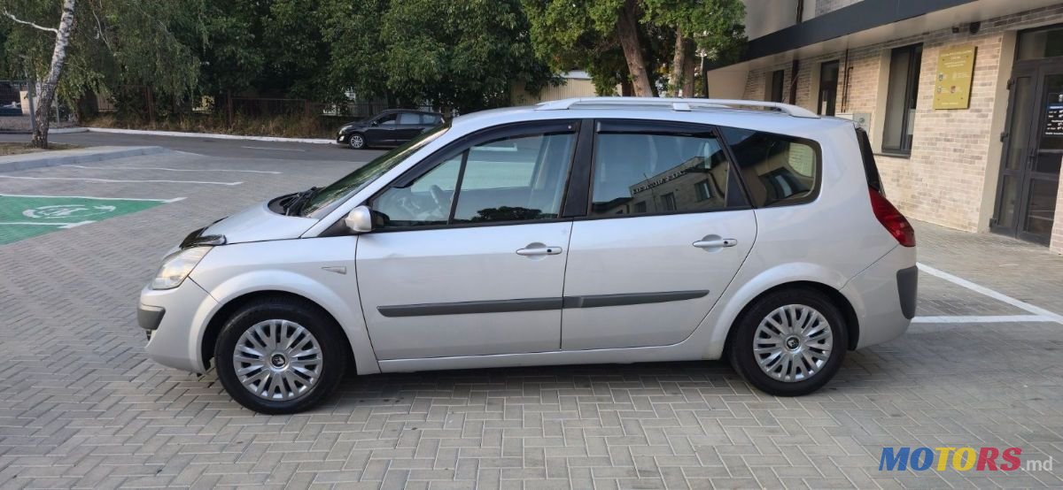 2007' Renault Grand Scenic photo #6