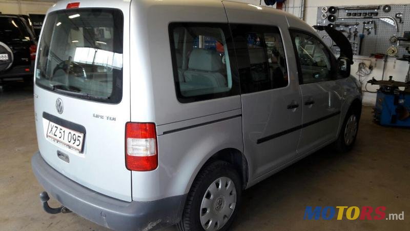 2006' Volkswagen Caddy photo #2