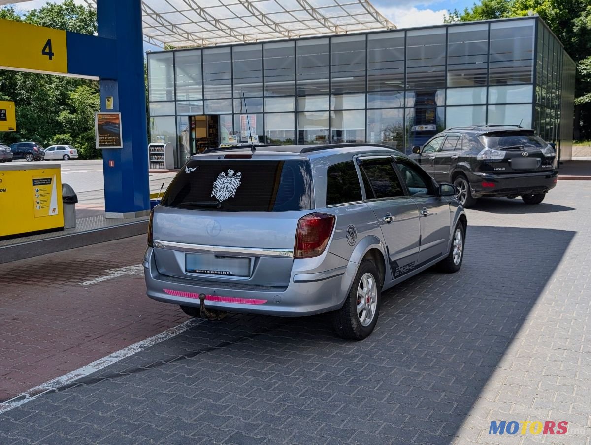 2006' Opel Astra photo #4