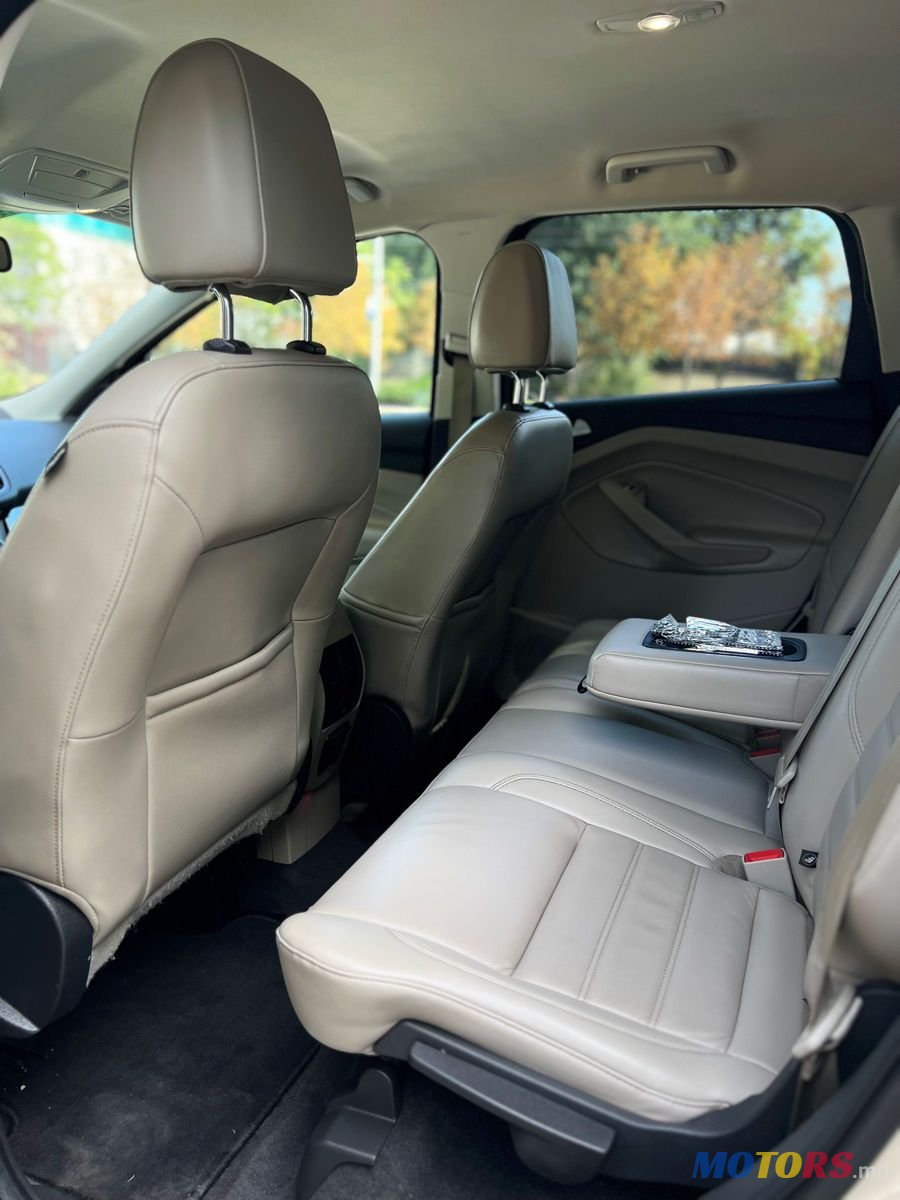 2016' Ford Kuga photo #3