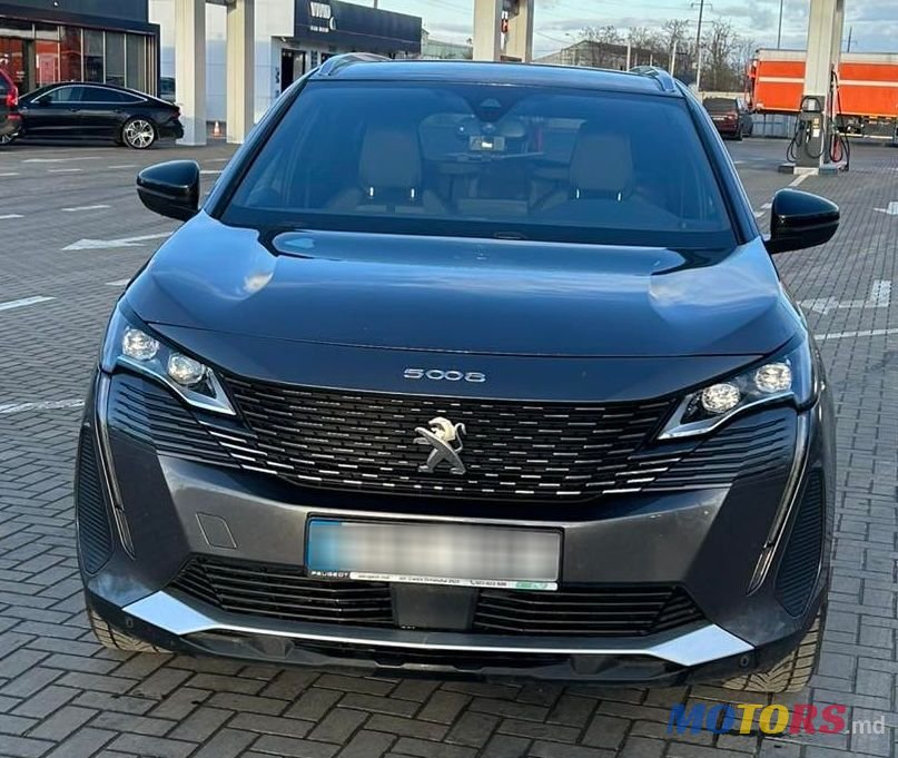 2024' Peugeot 5008 photo #2