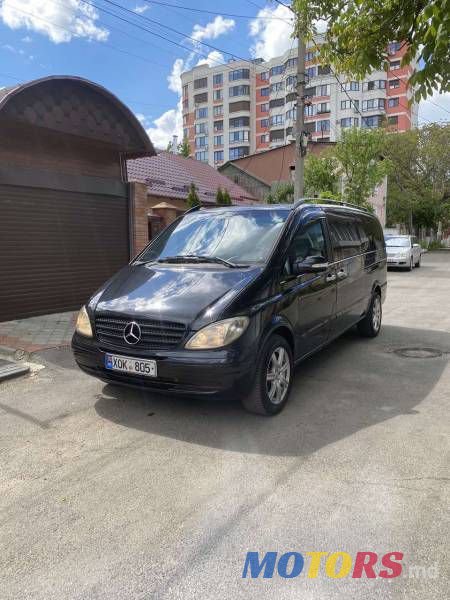 2006' Mercedes-Benz Viano photo #2
