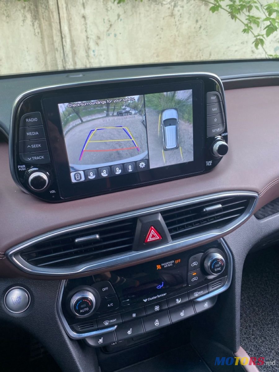 2018' Hyundai Santa Fe photo #4