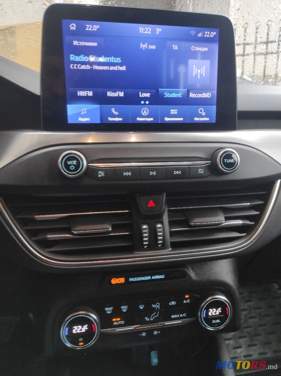 2020' Ford Focus photo #6