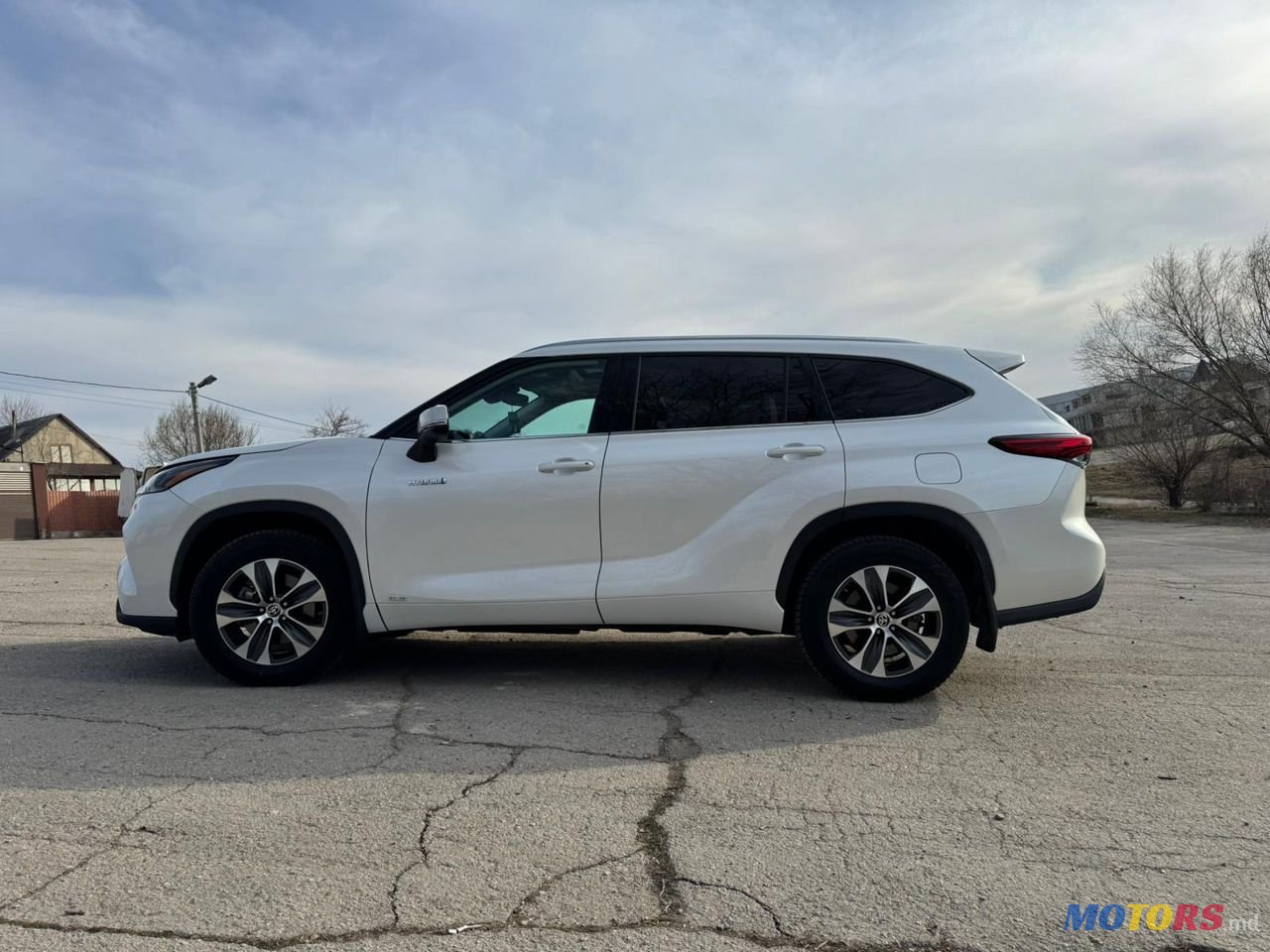 2021' Toyota Highlander photo #4