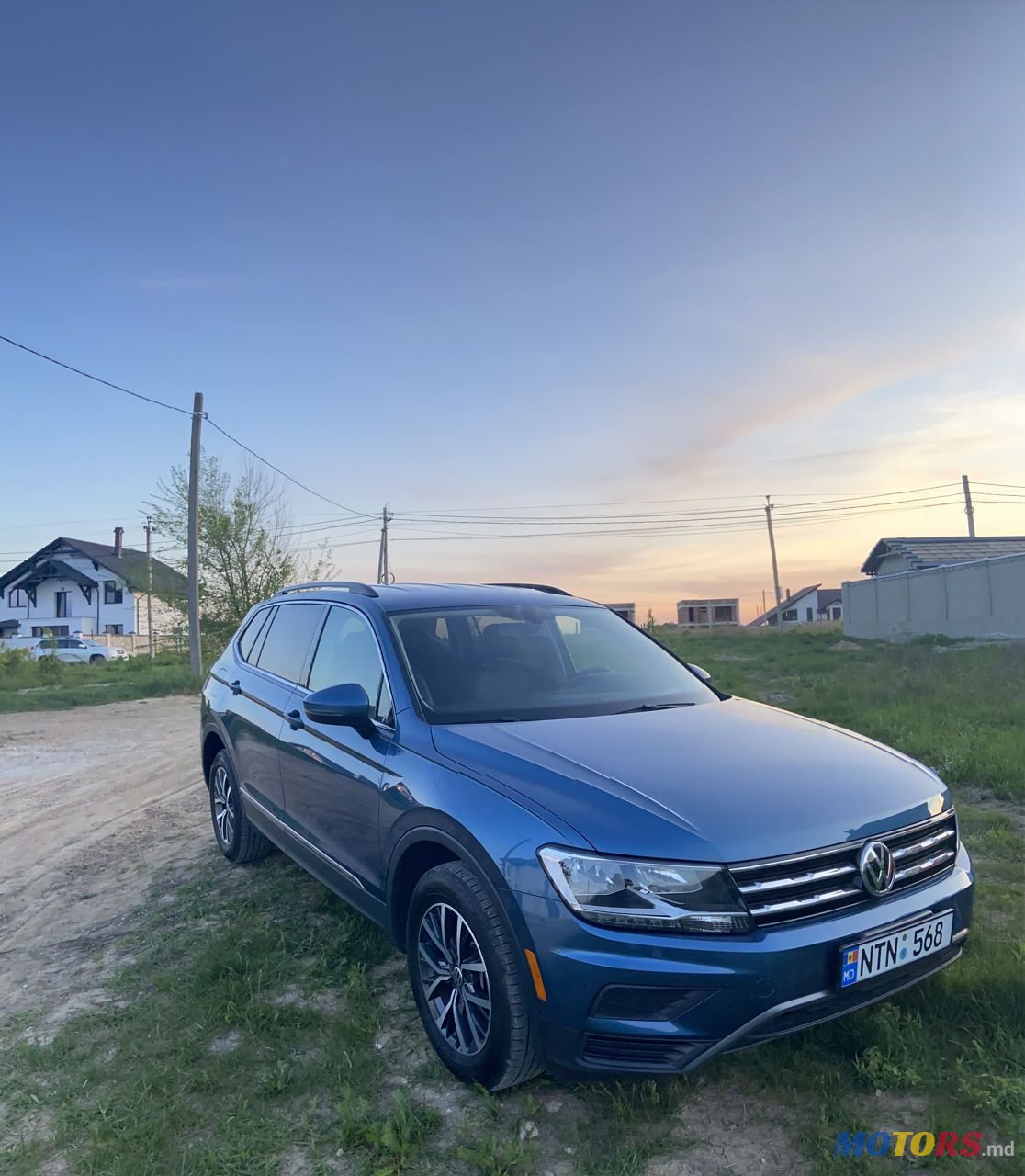 2020' Volkswagen Tiguan photo #6