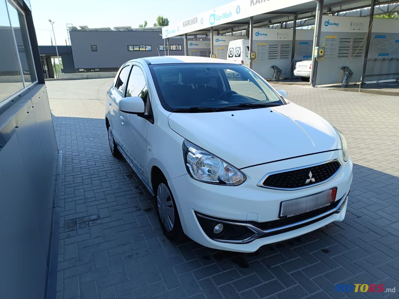 2018' Mitsubishi Space Star photo #3