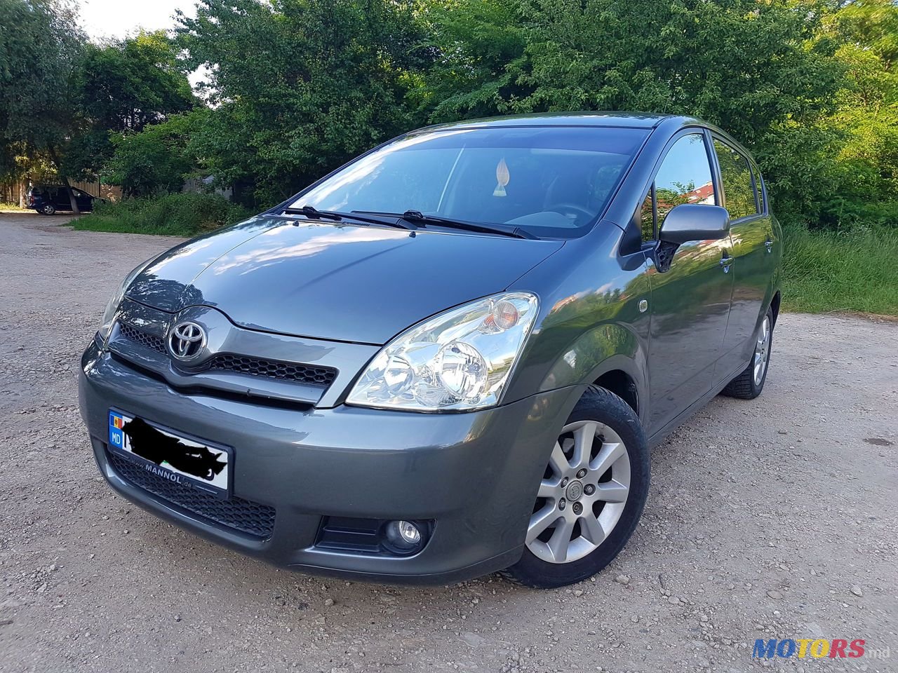 2005' Toyota Corolla Verso photo #2