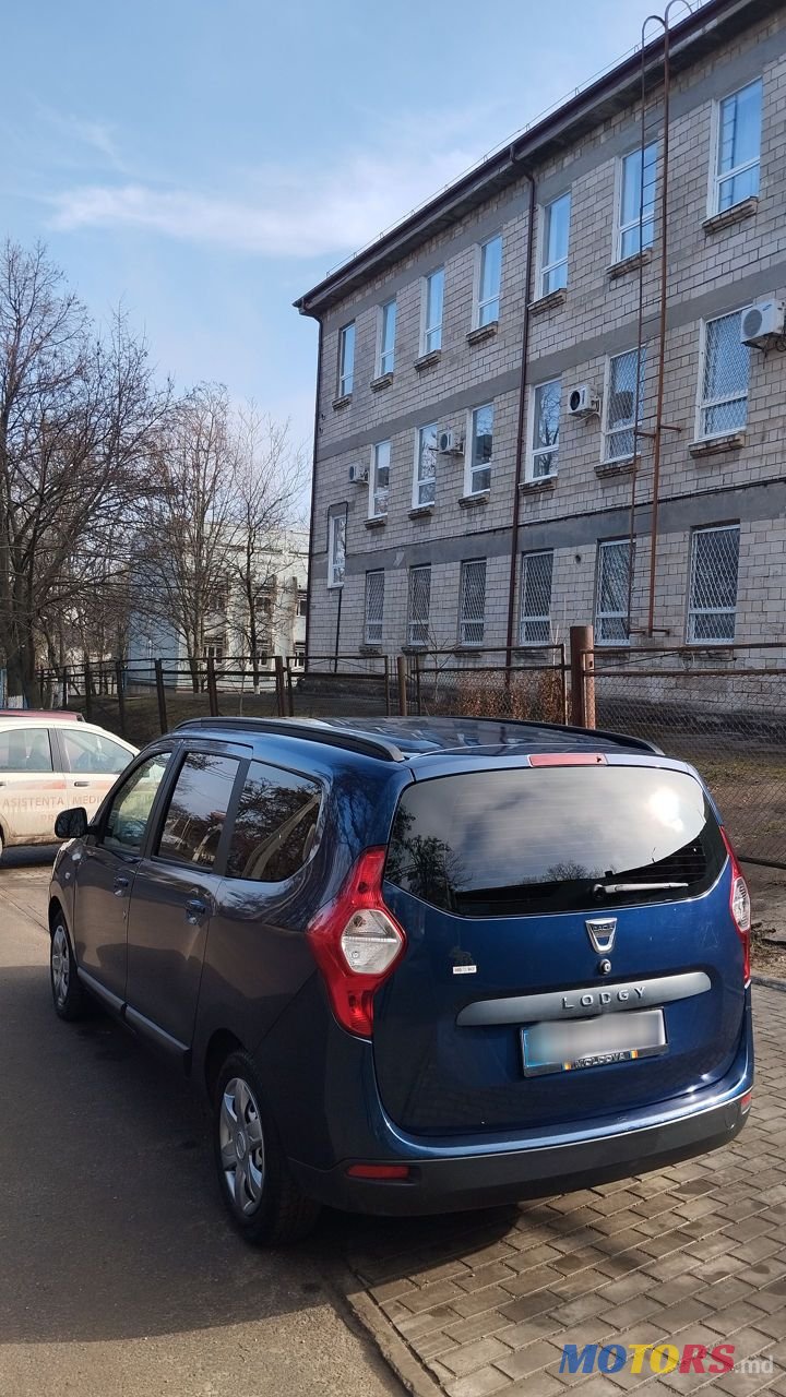 2016' Dacia Lodgy photo #3