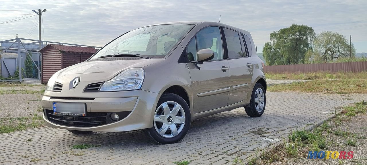 2010' Renault Grand Modus photo #3