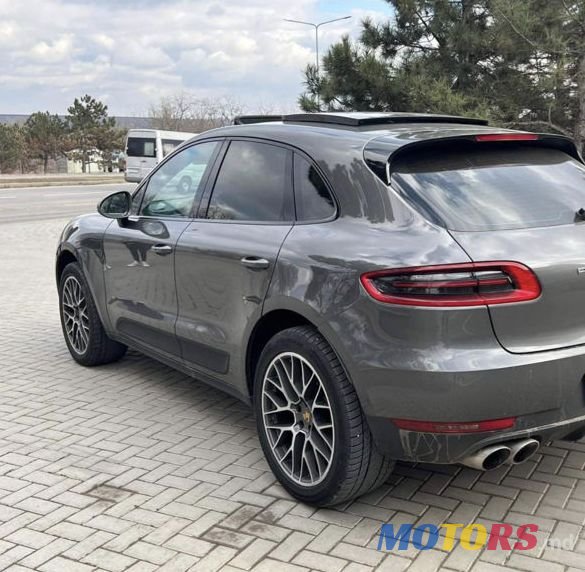 2014' Porsche Macan photo #2