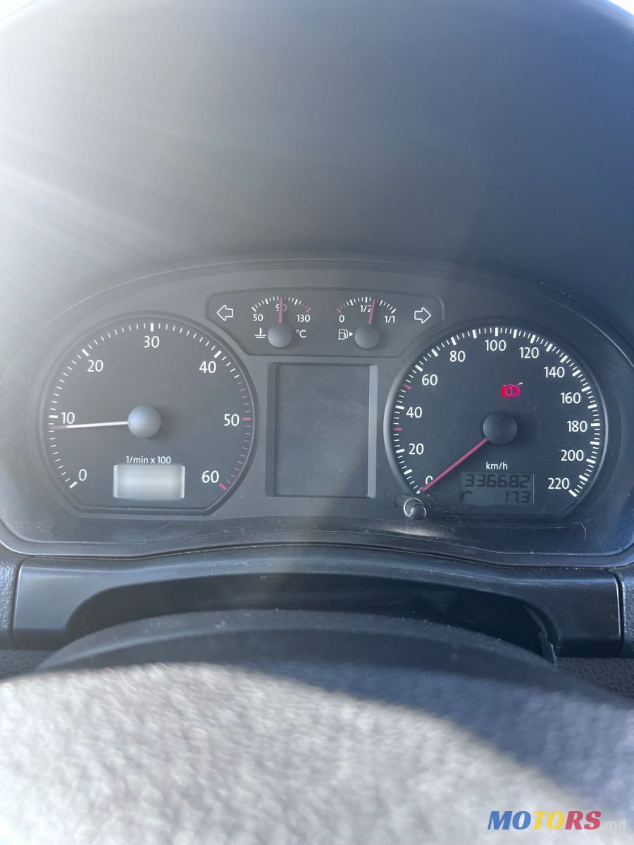 2008' Volkswagen Polo photo #6