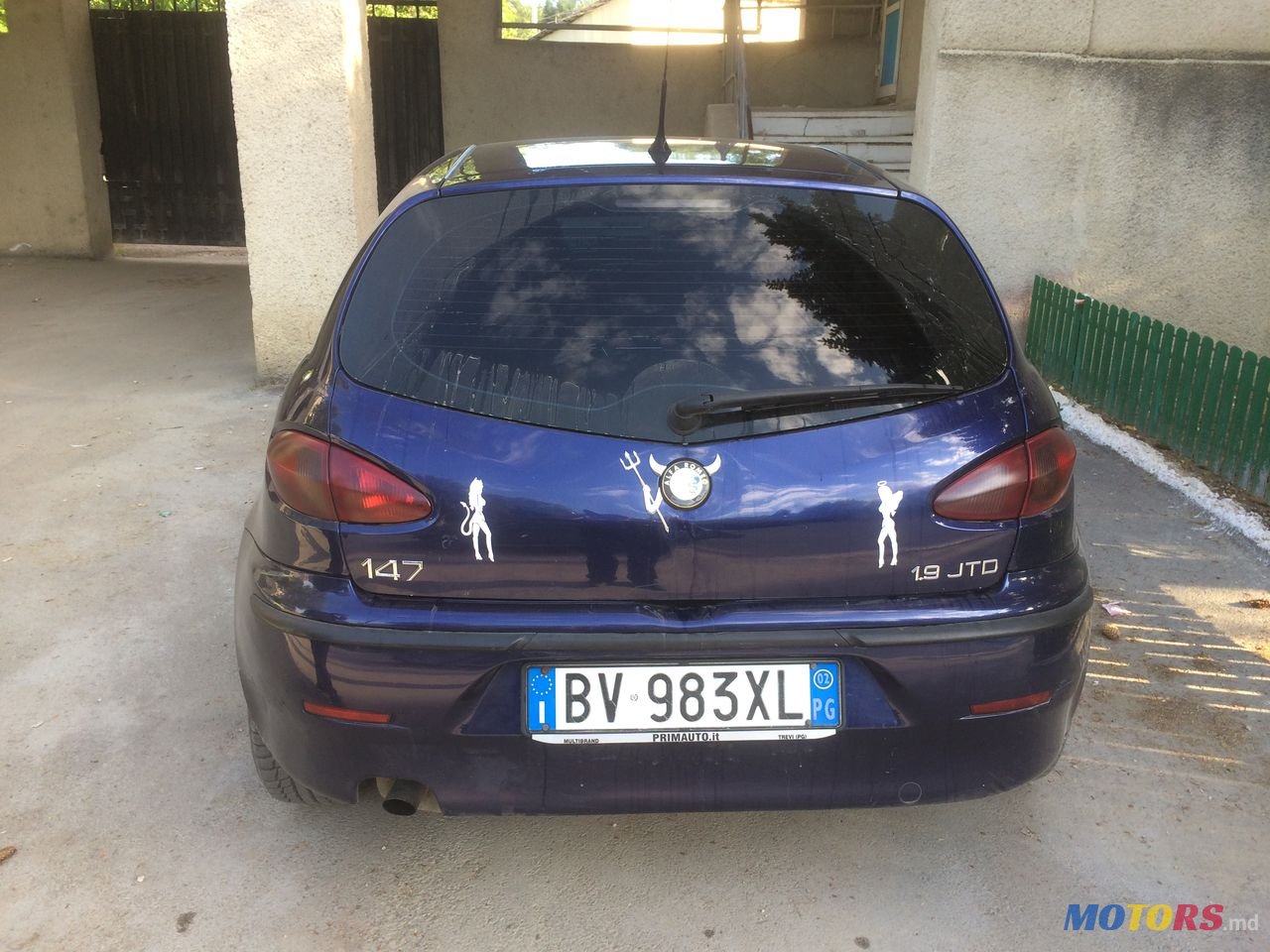 2002' Alfa Romeo 147 photo #2