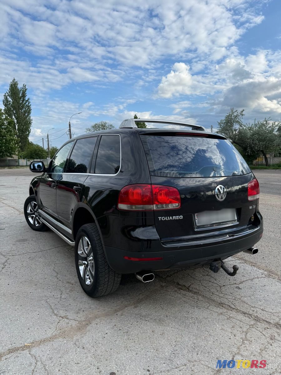 2006' Volkswagen Touareg photo #4