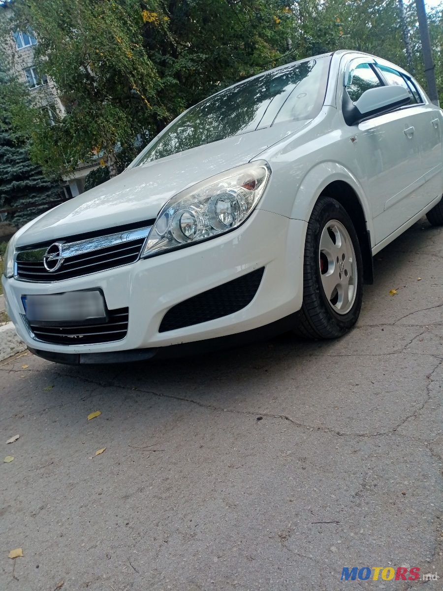 2009' Opel Astra photo #5